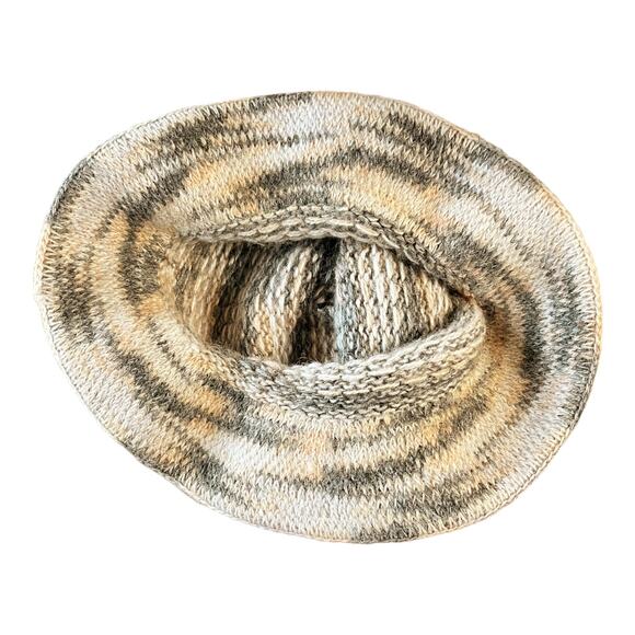 Fuzzy Beanie Hat Wool Angora Gray Marled Winter EUC - Picture 5 of 6